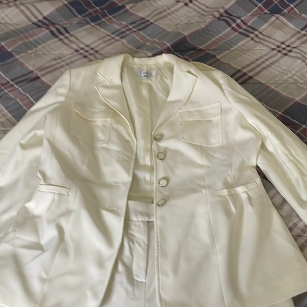 silky smooth polyester pants suit